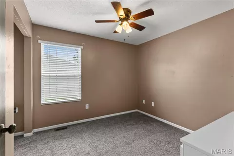 Bedroom - 21 Doe Ct, Moro, IL 62067 photo 1 of 3