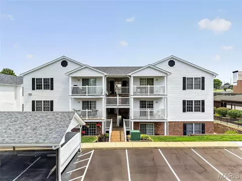 2562 Coppergate Square Dr #F, Saint Louis, MO 63129
