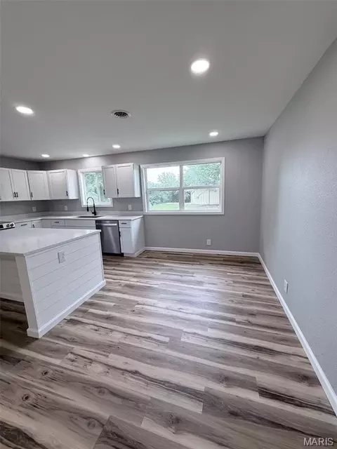 Kitchen - 2181 Spring Bluff Rd, Sullivan, MO 63080 photo 3 of 3