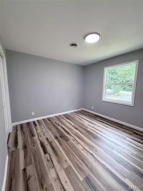 Bedroom - 2181 Spring Bluff Rd, Sullivan, MO 63080 photo 2 of 6