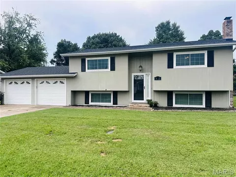 912 Cambridge, Sikeston, MO 63801