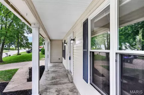 Exterior - 2947 Bromley Dr, O'fallon, MO 63368 photo 6 of 15