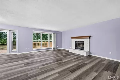 Living - 2947 Bromley Dr, O'fallon, MO 63368 photo 12 of 13