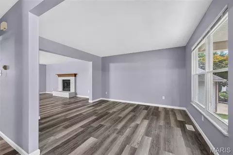 Living - 2947 Bromley Dr, O'fallon, MO 63368 photo 3 of 13
