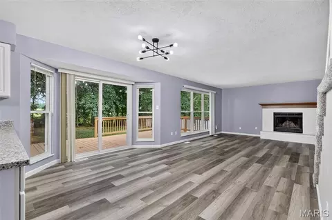 Living - 2947 Bromley Dr, O'fallon, MO 63368 photo 8 of 13