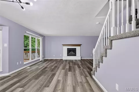 Living - 2947 Bromley Dr, O'fallon, MO 63368 photo 7 of 13