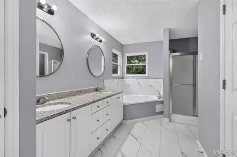 Bath - 2947 Bromley Dr, O'fallon, MO 63368 photo 2 of 8