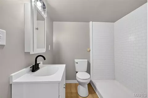 Bath - 2947 Bromley Dr, O'fallon, MO 63368 photo 7 of 8
