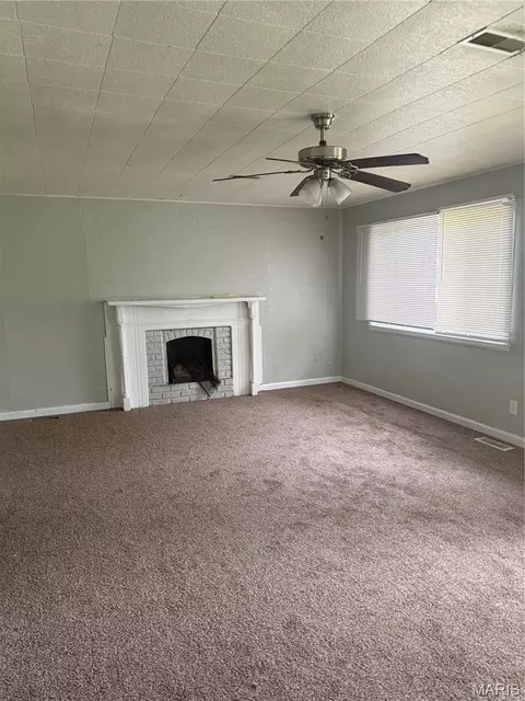127 Donald St, Cahokia, IL 62206