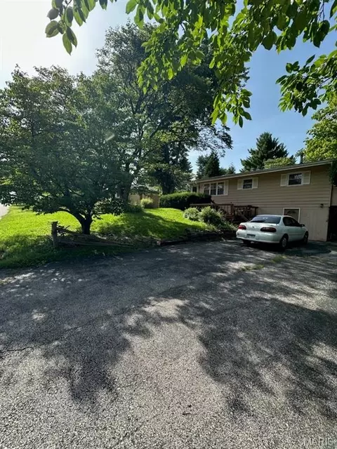 1609 California Ave, Collinsville, IL 62234