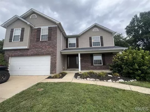 37 Majestic Lakes Ct, Moscow Mills, MO 63362