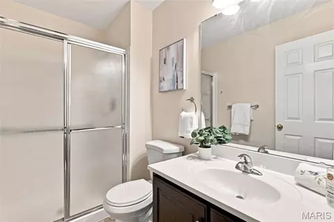 Bath - 16806 Clayton Rd, Wildwood, MO 63011 photo 3 of 6