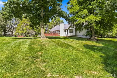 Exterior - 16806 Clayton Rd, Wildwood, MO 63011 photo 8 of 9