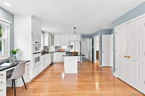 Kitchen - 16806 Clayton Rd, Wildwood, MO 63011 photo 4 of 5