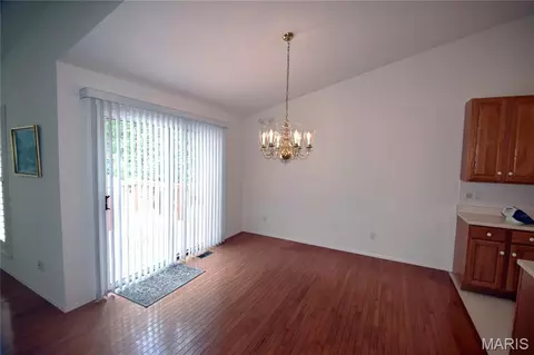 Dining - 1002 Shire Ln, Eureka, MO 63025 photo 1 of 1