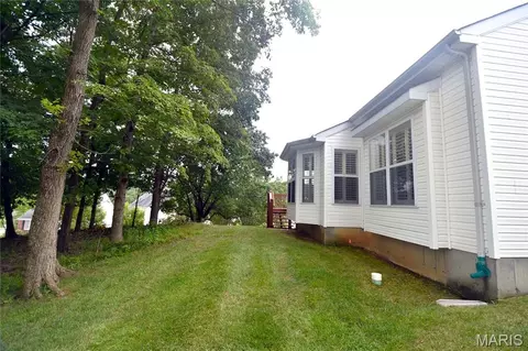 Exterior - 1002 Shire Ln, Eureka, MO 63025 photo 3 of 3