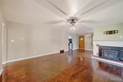 Living - 803 Fairgrounds Rd, Rolla, MO 65401 photo 1 of 8