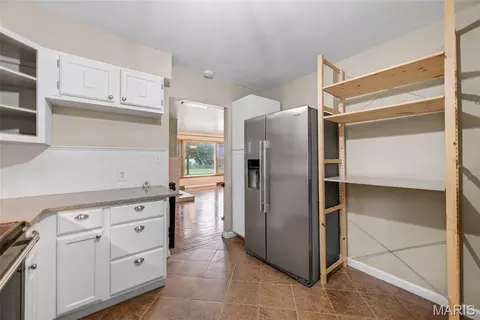 Kitchen - 803 Fairgrounds Rd, Rolla, MO 65401 photo 3 of 5