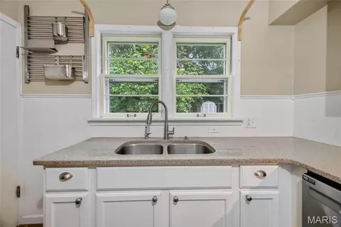Kitchen - 803 Fairgrounds Rd, Rolla, MO 65401 photo 5 of 5