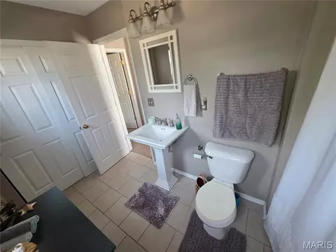 Bath - 247 Centerfield Dr, O'fallon, MO 63366 photo 5 of 5
