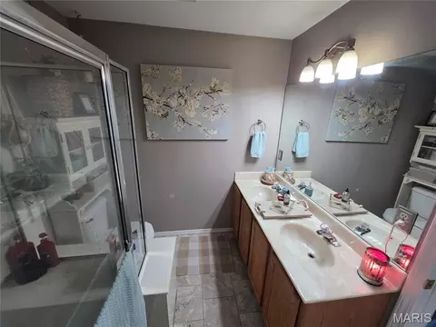 Bath - 247 Centerfield Dr, O'fallon, MO 63366 photo 3 of 5