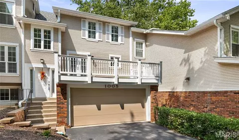 1005 Nobleman Dr, Saint Louis, MO 63146