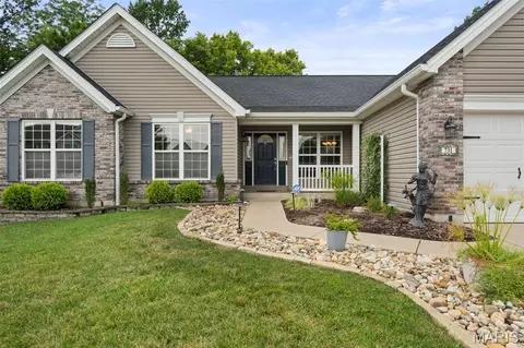731 Autumnwood Forest Dr, Lake Saint Louis, MO 63367