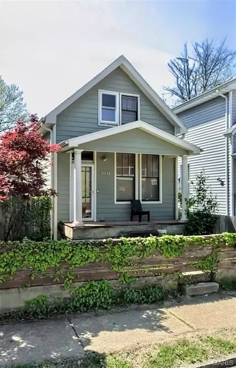 2021 Hereford St, Saint Louis, MO 63110
