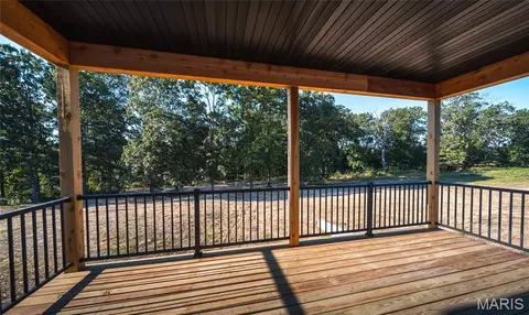 Exterior - 21875 Vineyard Outer Rd, Saint James, MO 65559 photo 9 of 12