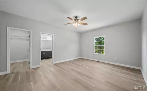 Bedroom - 21875 Vineyard Outer Rd, Saint James, MO 65559 photo 1 of 3