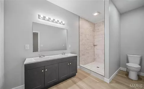 Bath - 21875 Vineyard Outer Rd, Saint James, MO 65559 photo 1 of 1