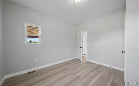 Bedroom - 21875 Vineyard Outer Rd, Saint James, MO 65559 photo 3 of 3