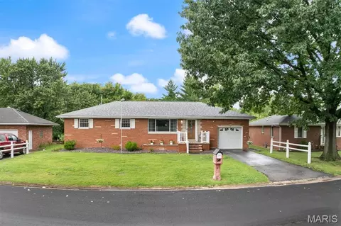 487 Sullivan St, East Alton, IL 62024