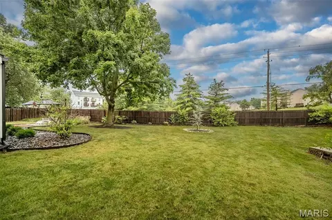 Exterior - 828 Westbrooke Meadows Ct, Ballwin, MO 63021 photo 2 of 5