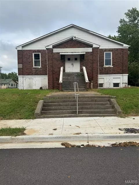 1202 S Sprigg St, Cape Girardeau, MO 63703