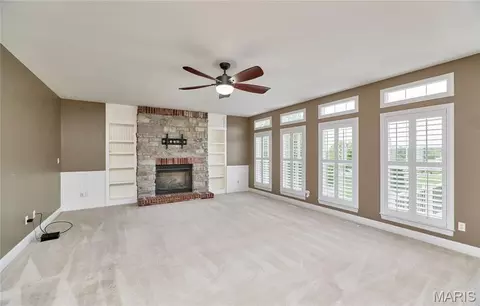 Living - 409 Westridge Dr, Troy, MO 63379 photo 3 of 7