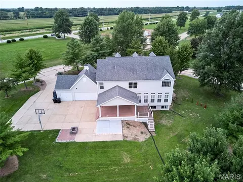 Exterior - 409 Westridge Dr, Troy, MO 63379 photo 12 of 13