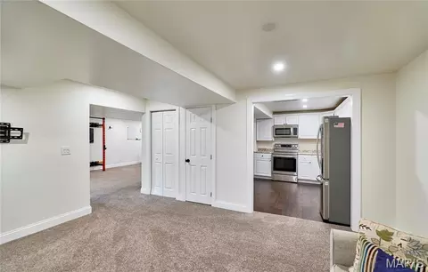 Entry Way - 409 Westridge Dr, Troy, MO 63379 photo 7 of 7
