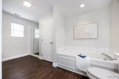Bath - 707 Wheatfield Rd, O'fallon, IL 62269 photo 4 of 7
