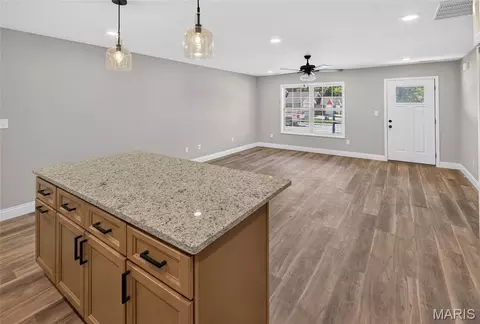 Living - 5178 Caney Fork St, Jackson, MO 63755 photo 3 of 4
