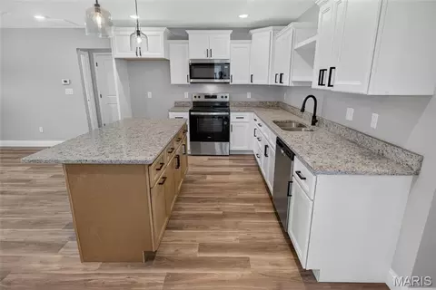 Kitchen - 5178 Caney Fork St, Jackson, MO 63755 photo 1 of 2
