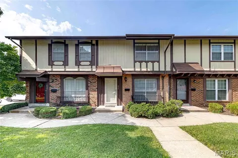 630 Rosetta Dr, Florissant, MO 63031