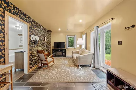 Living - 216 County Road 603, Jackson, MO 63755 photo 3 of 3