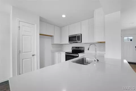 Kitchen - 375 Olympic Dr, Gray Summit, MO 63069 photo 1 of 3