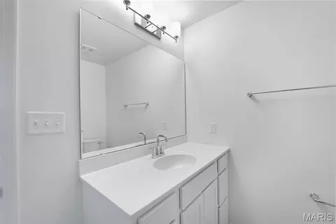 Bath - 375 Olympic Dr, Gray Summit, MO 63069 photo 2 of 3