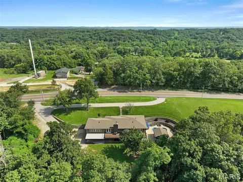View/Area - 1863 Highway 100, Pacific, MO 63069 photo 4 of 5