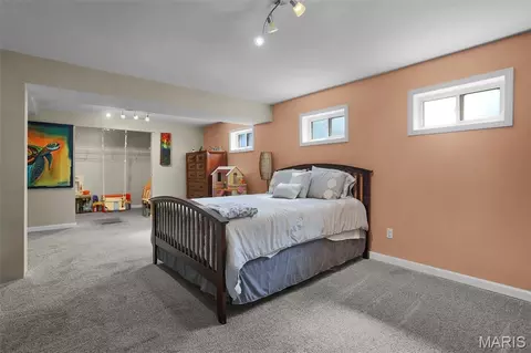 Bedroom - 1863 Highway 100, Pacific, MO 63069 photo 5 of 5