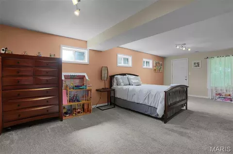 Bedroom - 1863 Highway 100, Pacific, MO 63069 photo 4 of 5