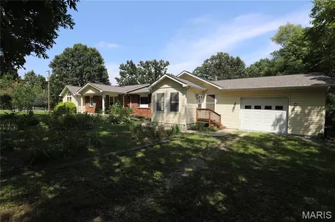 Exterior - 11697 John Emling Rd, Bismarck, MO 63624 photo 2 of 15