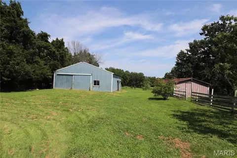 Exterior - 11697 John Emling Rd, Bismarck, MO 63624 photo 14 of 15
